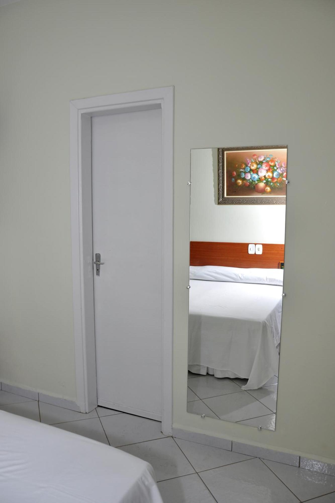 Hotel Carolina Plaza Uberaba Exterior photo