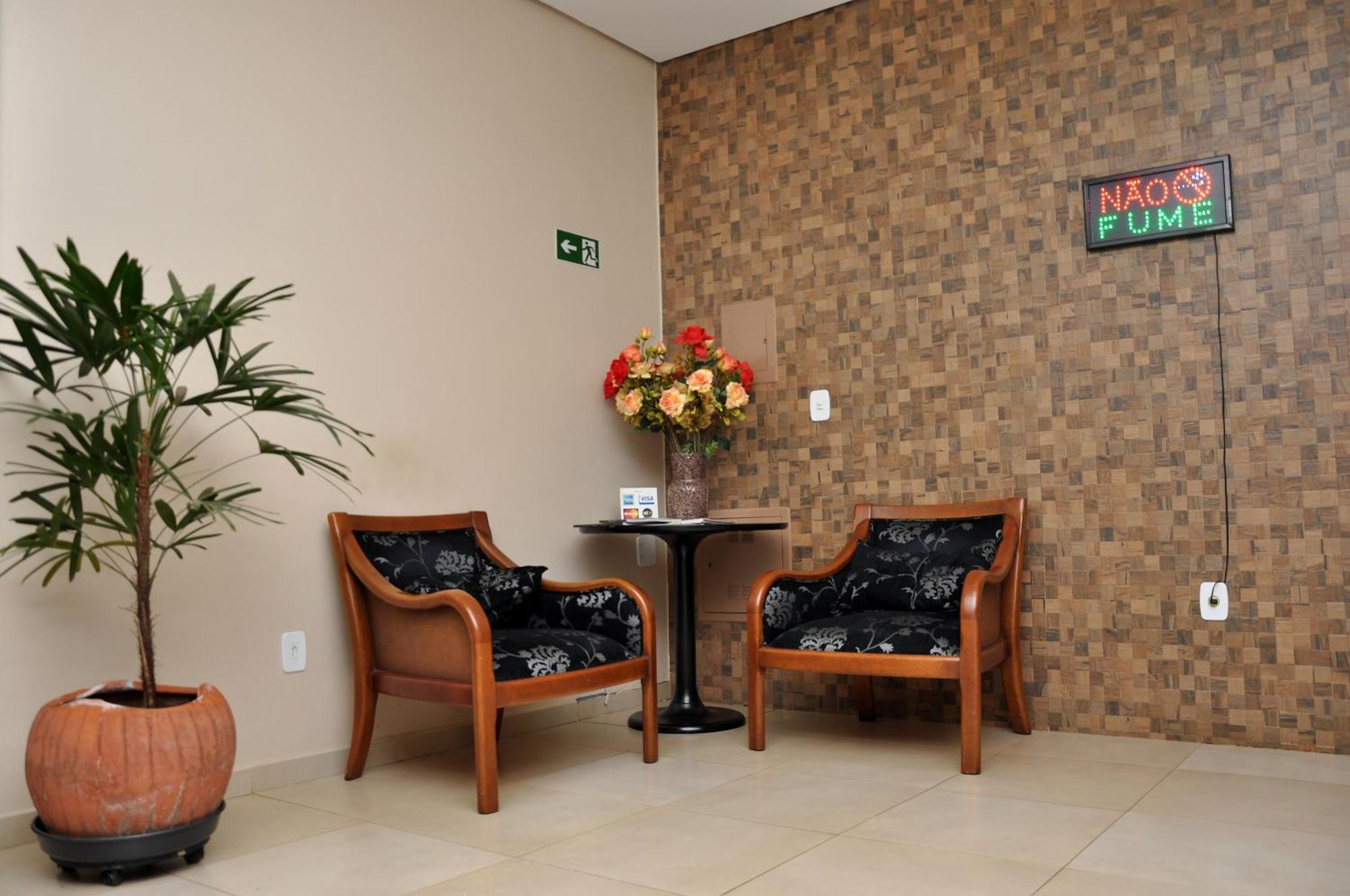 Hotel Carolina Plaza Uberaba Exterior photo
